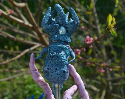 Mandragore Corail bleue sous Globe